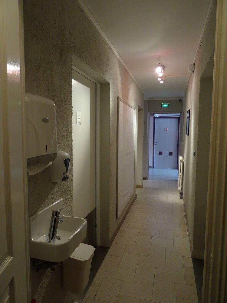 Hotel Akena Le Prado - Proche Zénith 3*